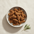 Încarcă imaginea în vizualizatorul galeriei, Gnocchi de carne cu pudră de corn, Rață — cadru editorial
